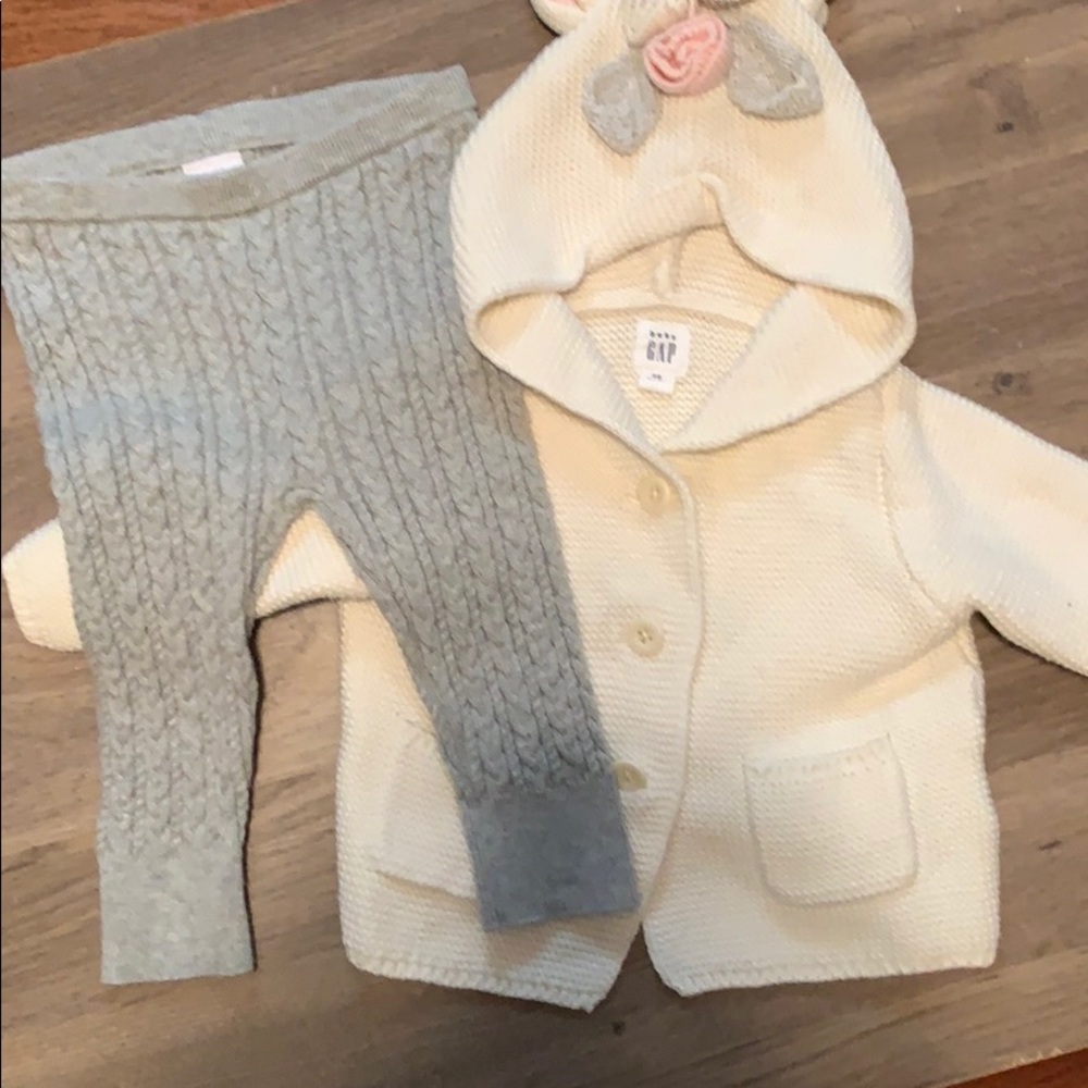 Baby gap outfit